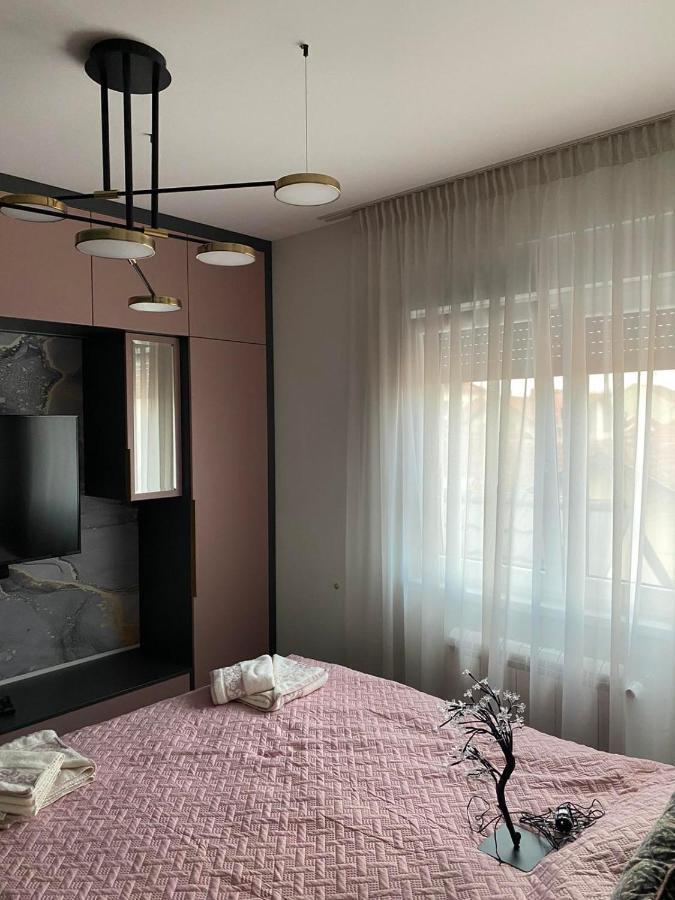 Gold Lux Apartment Cacak Exterior photo